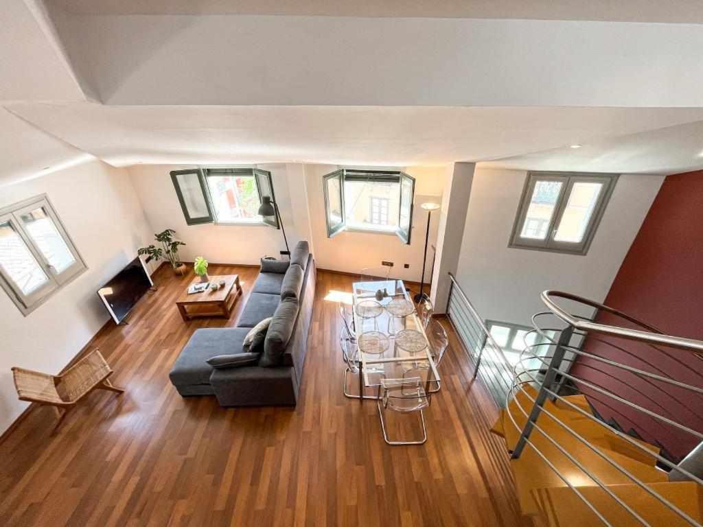 Loft Cort Reial Atico In The Heart Of The Old Town Leilighet Girona Eksteriør bilde